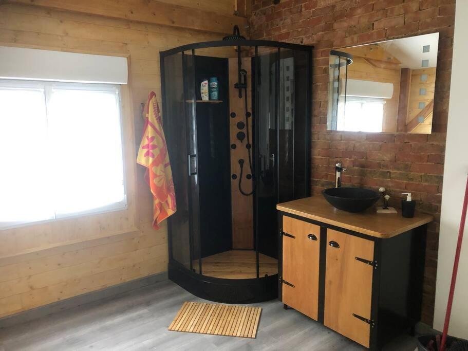 Cottage Cocooning Romantique Avec Jaccuzzi Prive Ancinnes Extérieur photo